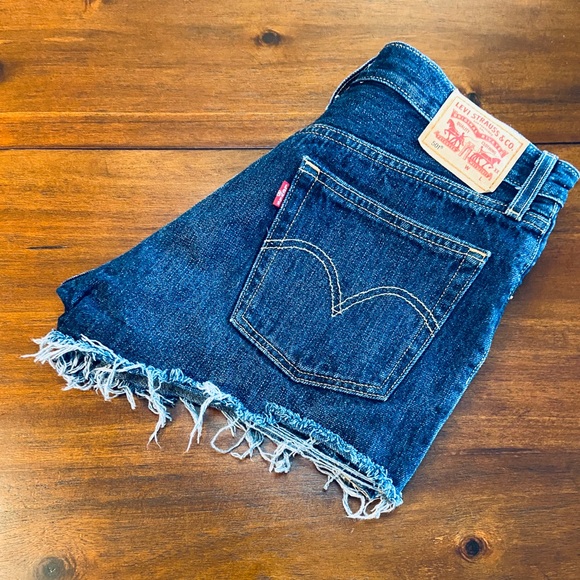 levi jeans shorts